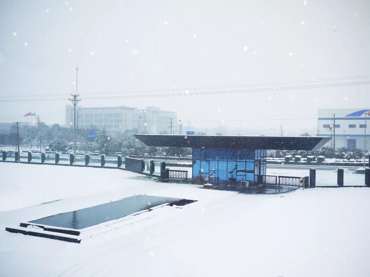 Cmp(冠军)官网 - 西甲希洪竞技主赞助商